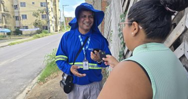 Praticidade: pagamento da conta de água agora pode ser feito com Pix ou cartão diretamente com leituristas, em Manaus