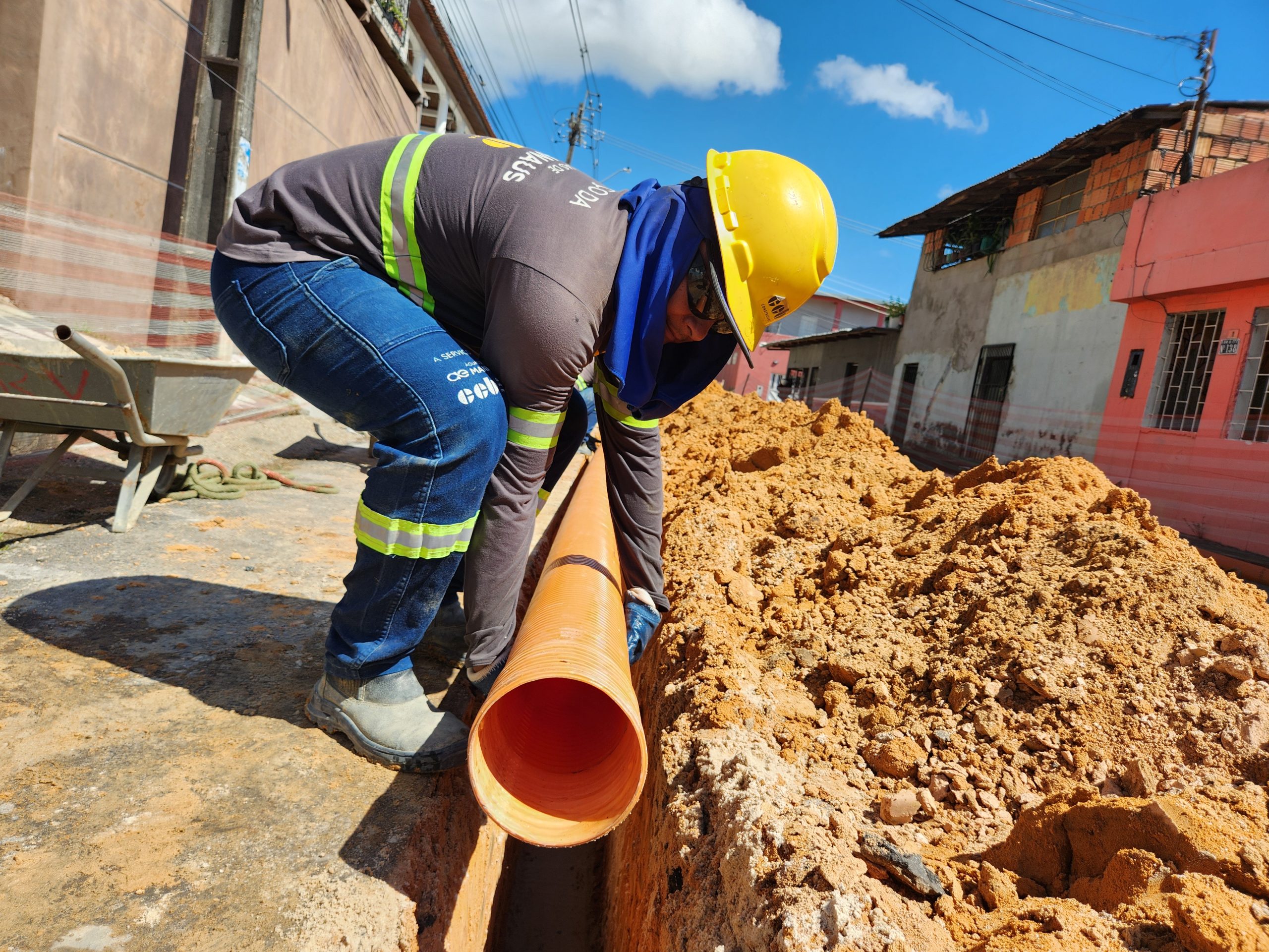 Sete bairros de Manaus recebem obras de esgotamento sanitário; veja lista