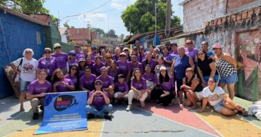 Beco São Vicente recebe ação com foco em limpeza de igarapé e educação ambiental